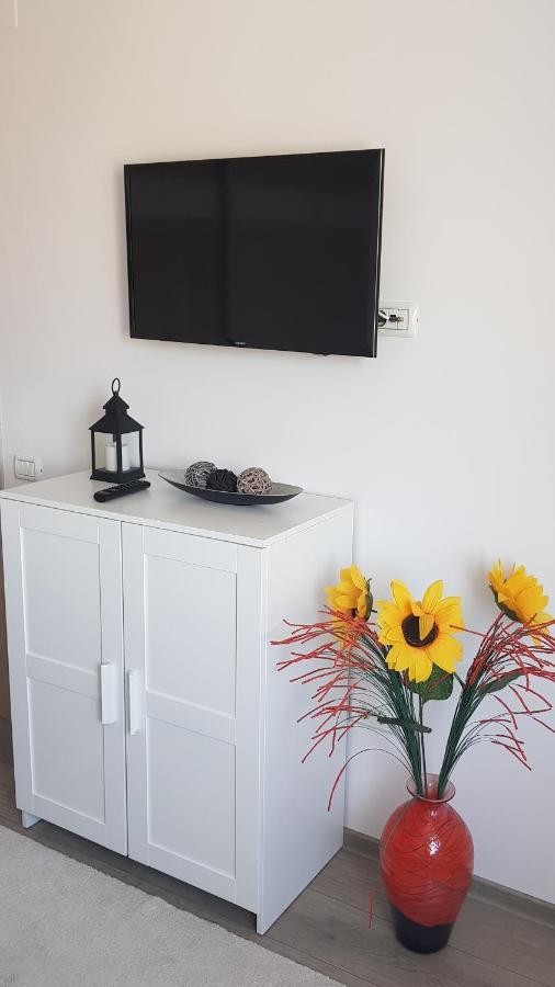 Apartament Karina Navodari Bagian luar foto