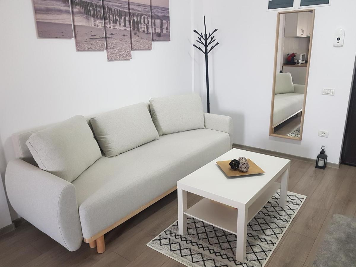 Apartament Karina Navodari Bagian luar foto