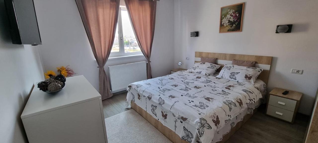 Apartament Karina Navodari Bagian luar foto
