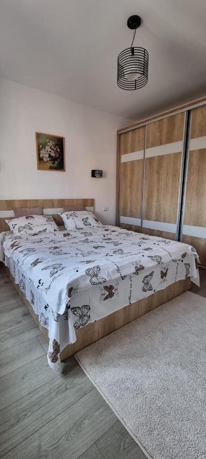 Apartament Karina Navodari Bagian luar foto