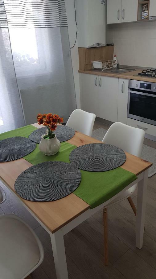 Apartament Karina Navodari Bagian luar foto